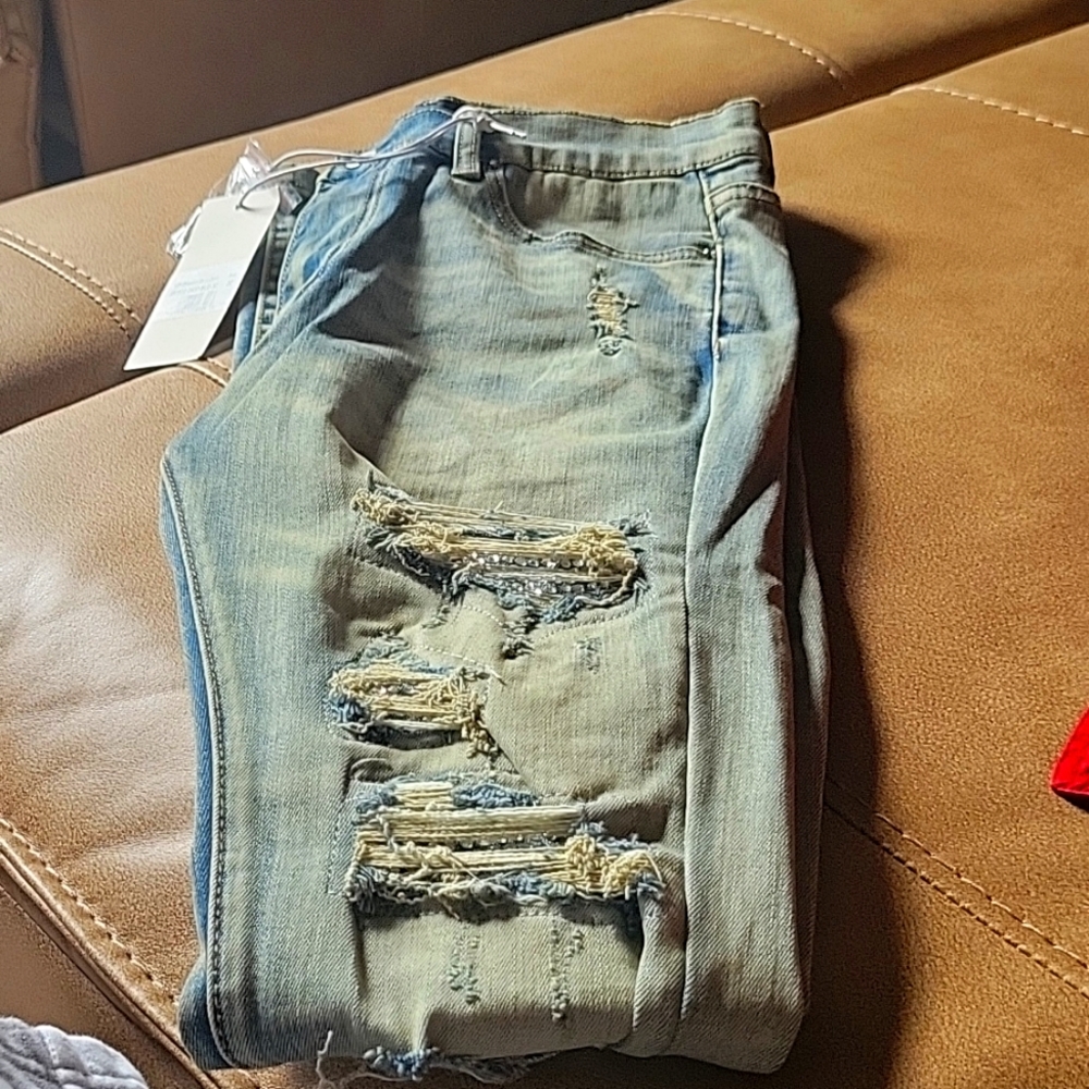 I'm selling my MNMI Jeans